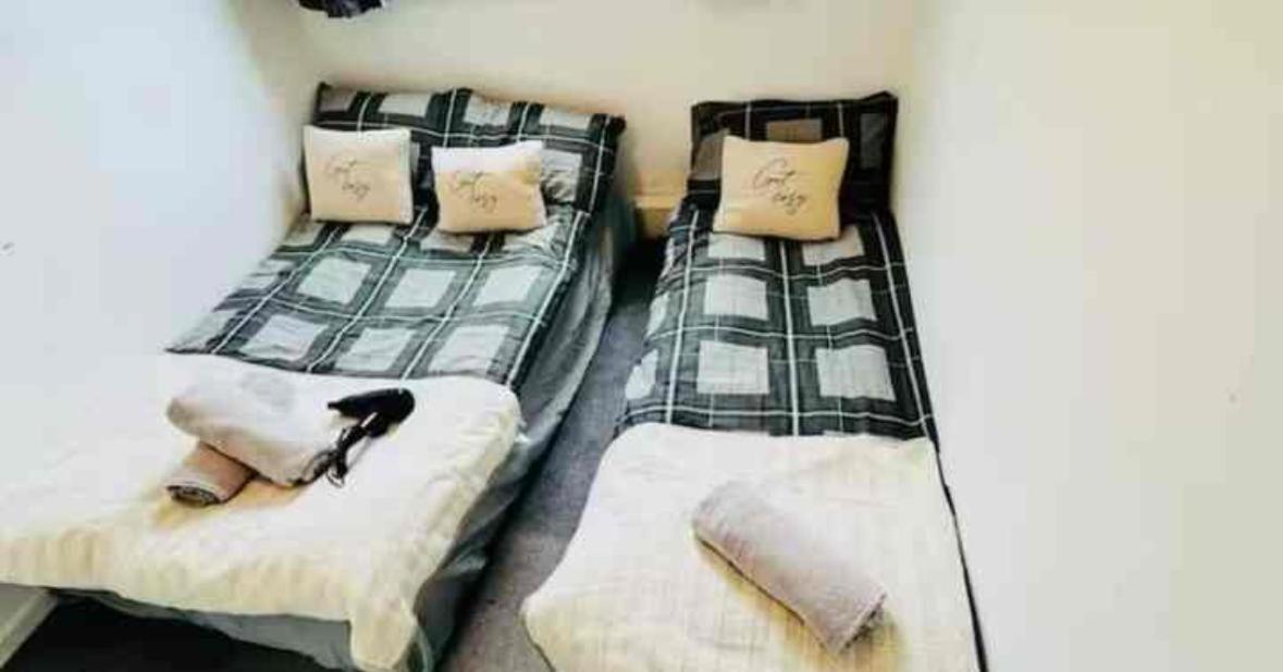 Paddington Private Sleeps 4 * London
