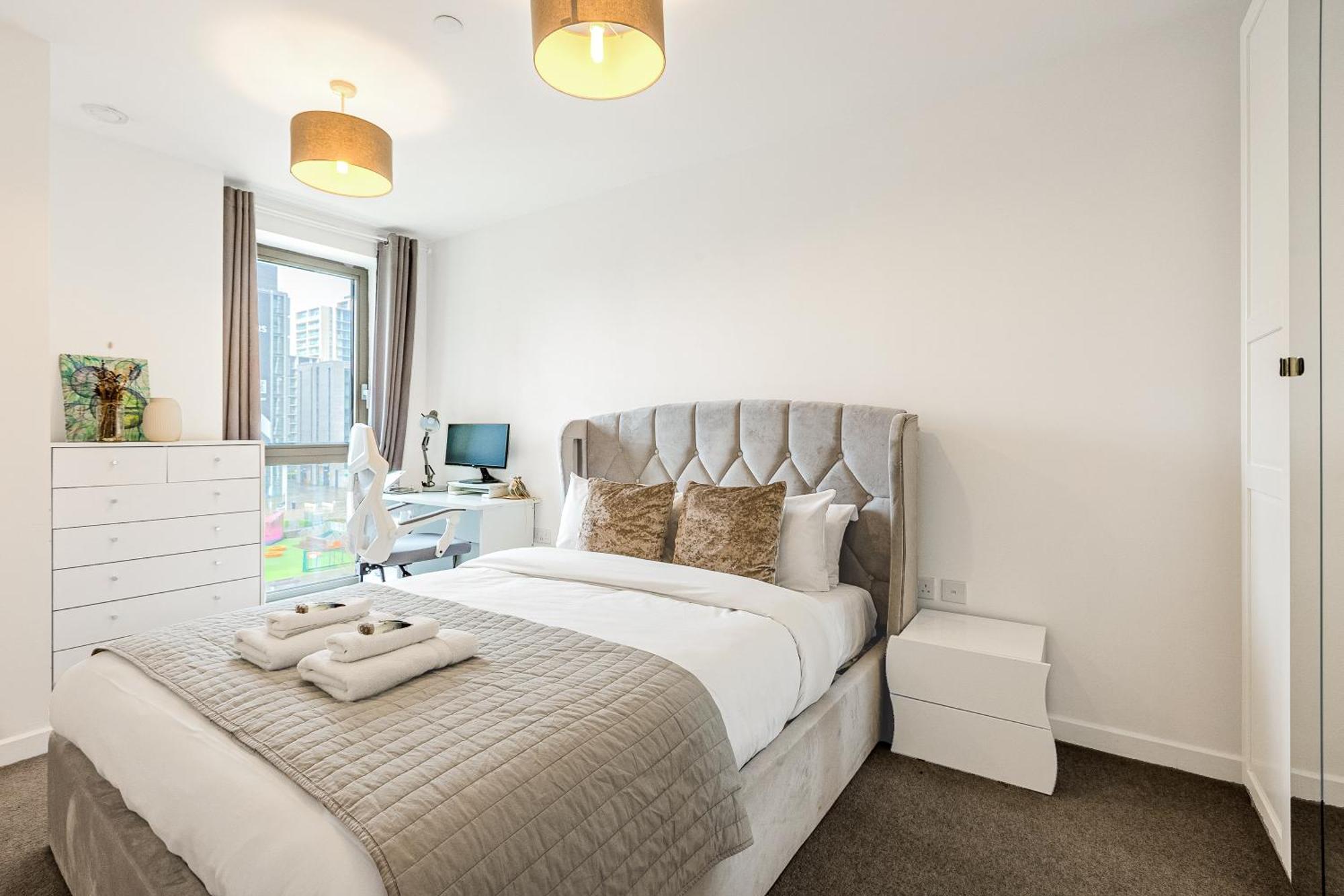 Bright New Flat Overlooking The Wembley Stadium *