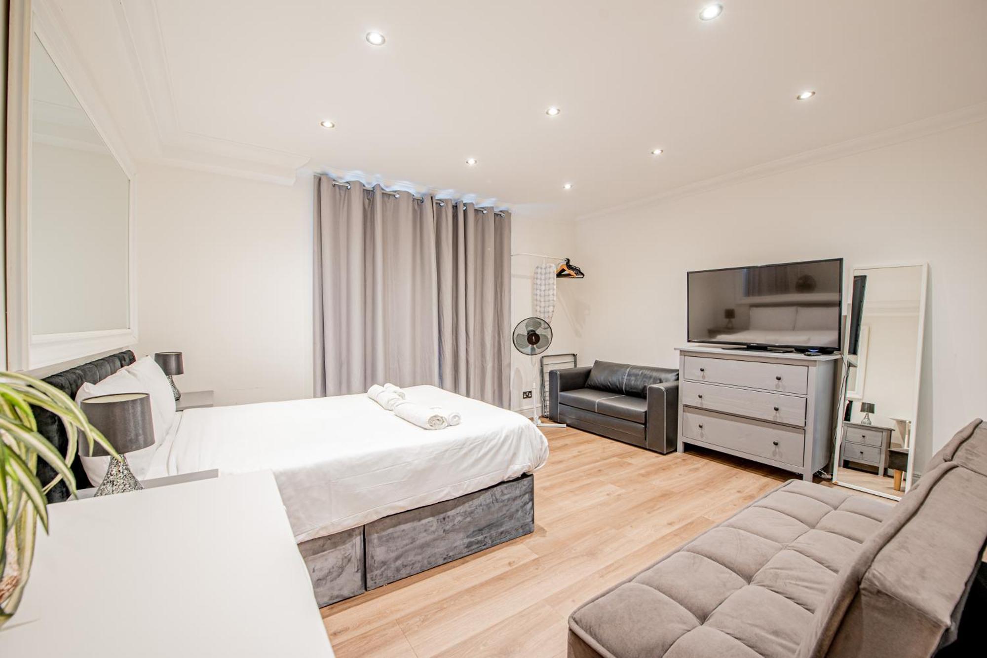 Apartment Stylish Elegant Hyde Park Flat