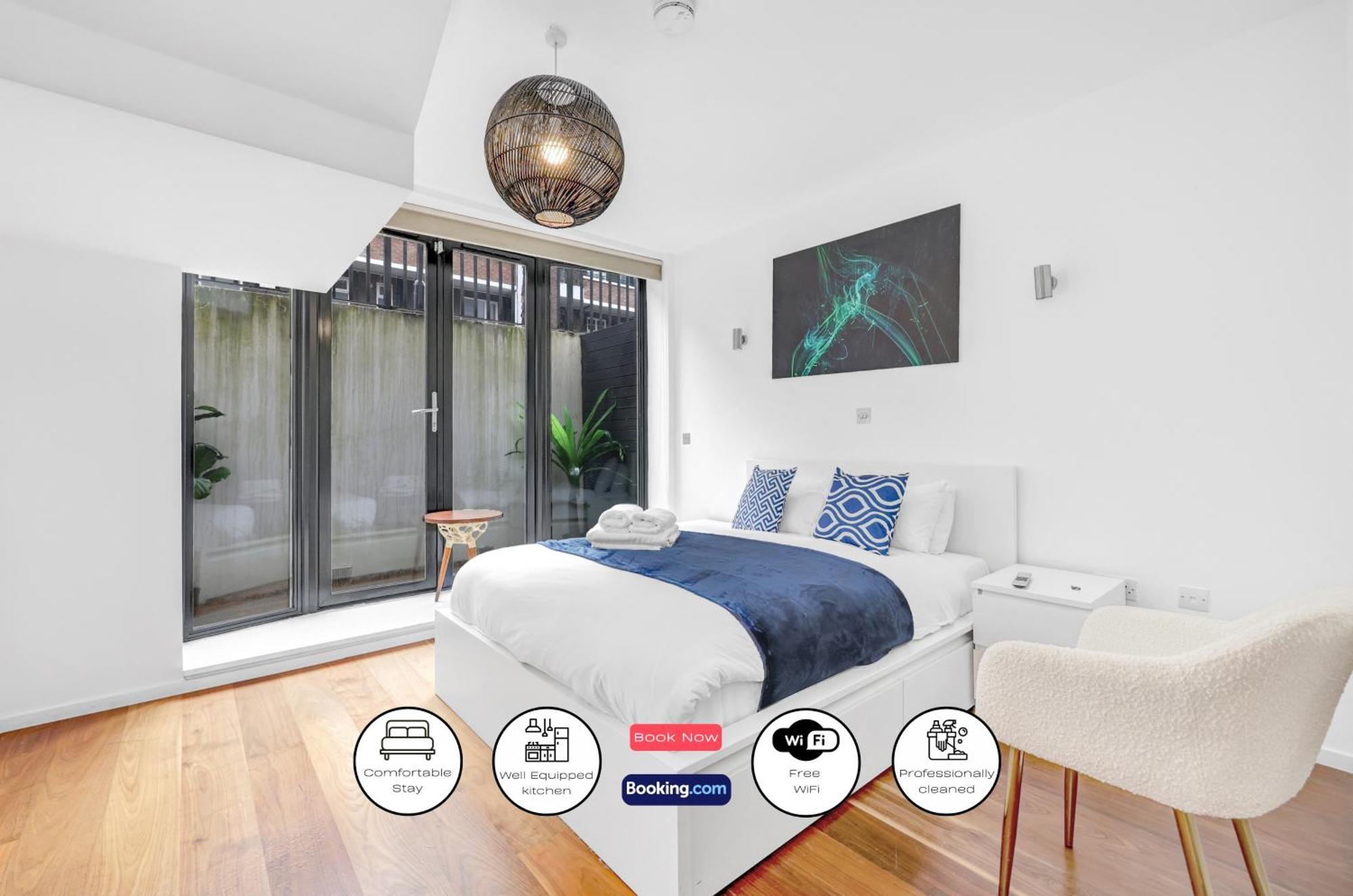 Loft-style 3 Bed Short Term & Flexible Renting Hoxton With Free Wifi & Terrace ! *