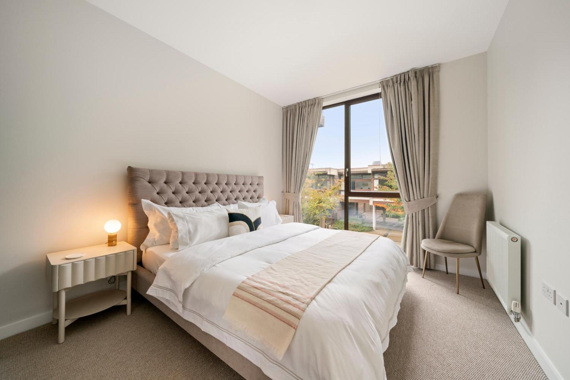 2 Bed 2 Bath Modern Near Big Ben In Zone1 * London