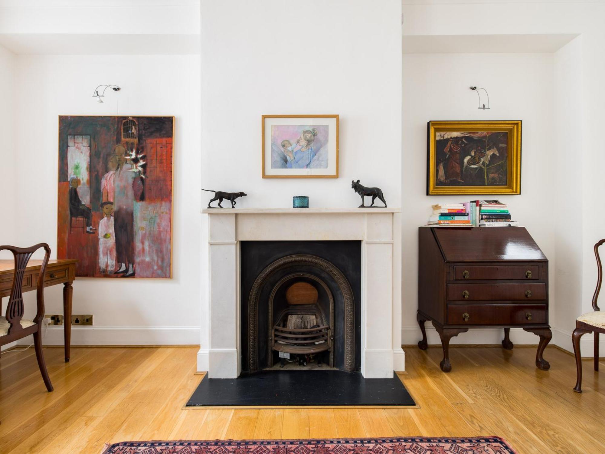 Pass The Keys Stylish 3 Bedroom House In A Quiet Mews By Tube Holiday home