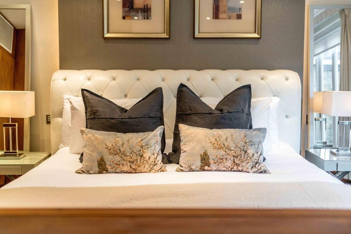-air Con- Luxury Townhouse - High St Kensington! Villa Londen