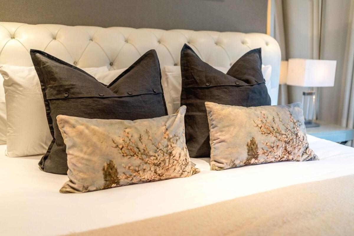 -air Con- Luxury Townhouse - High St Kensington! * Londen