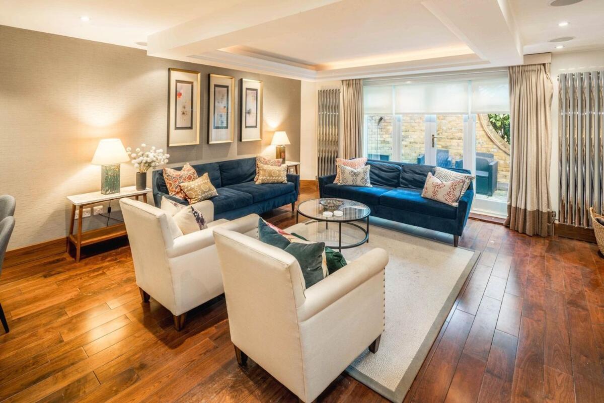 -air Con- Luxury Townhouse - High St Kensington! Villa Londen
