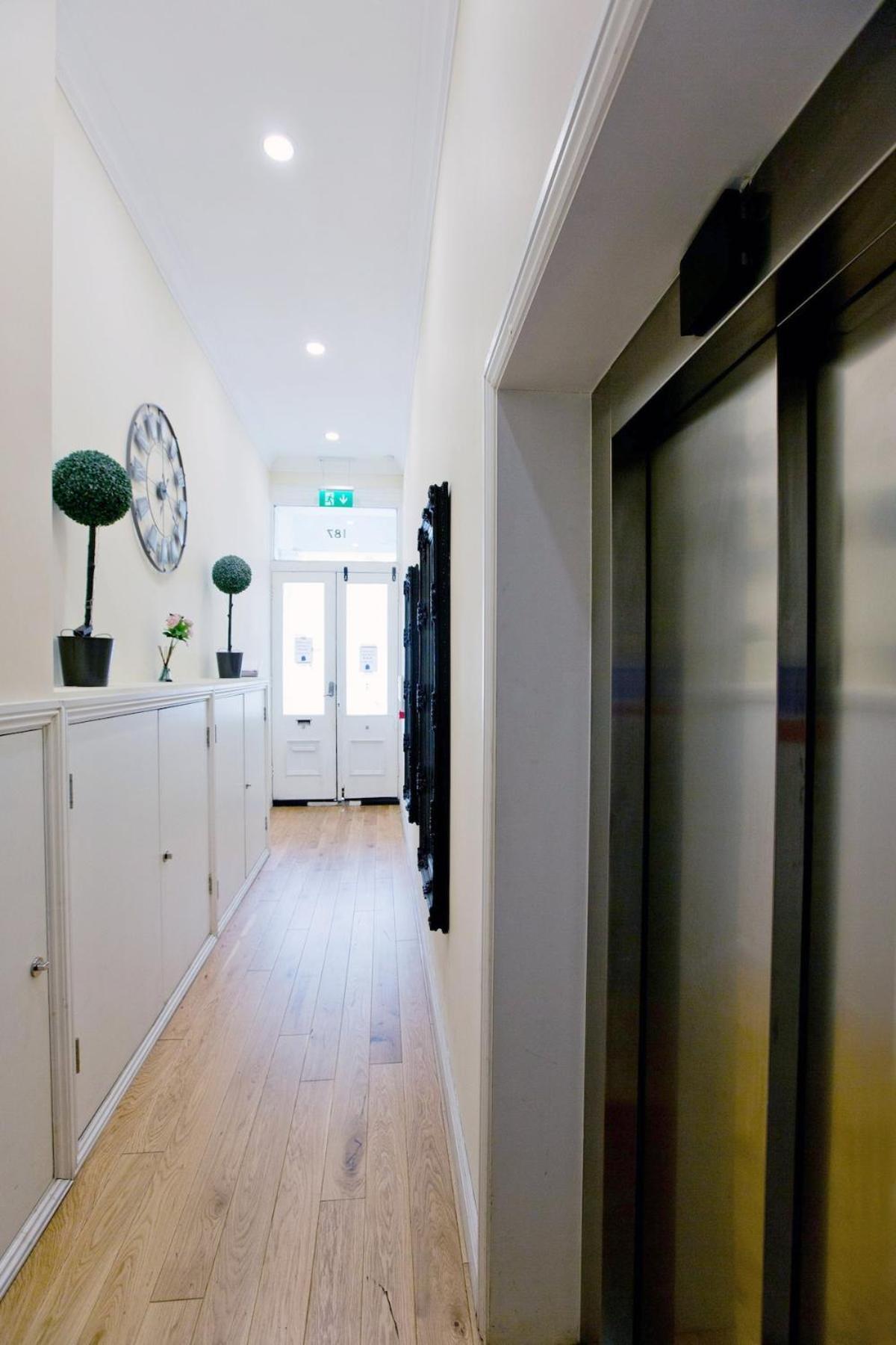 Large Modern 2 Bd Kensington No 8 Apartamento