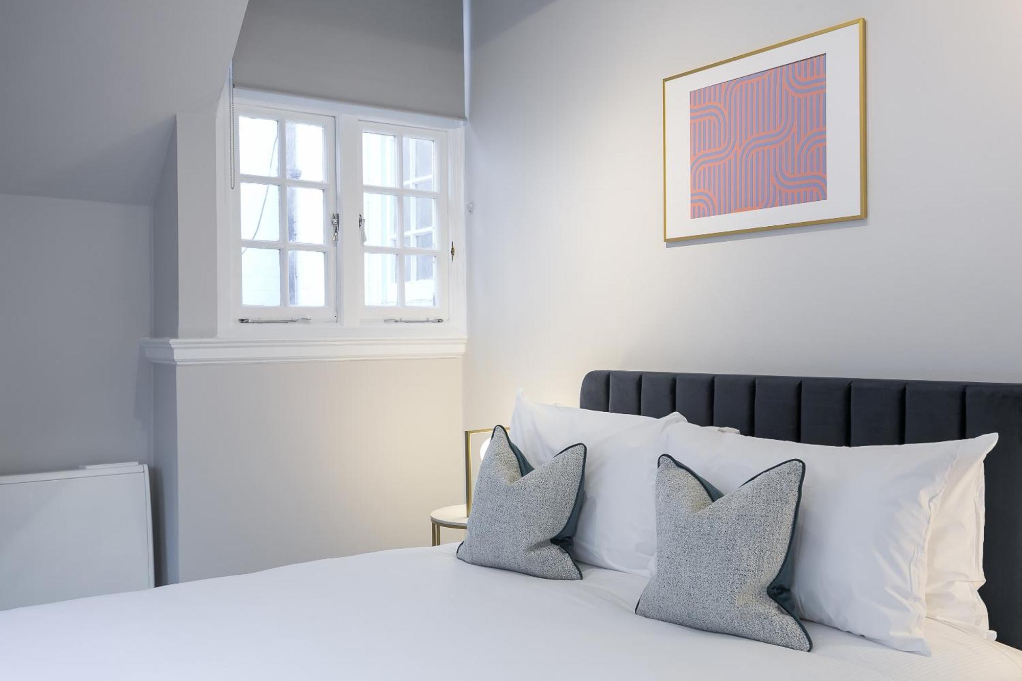 Urban Chic - Dorset Street Apartment *
