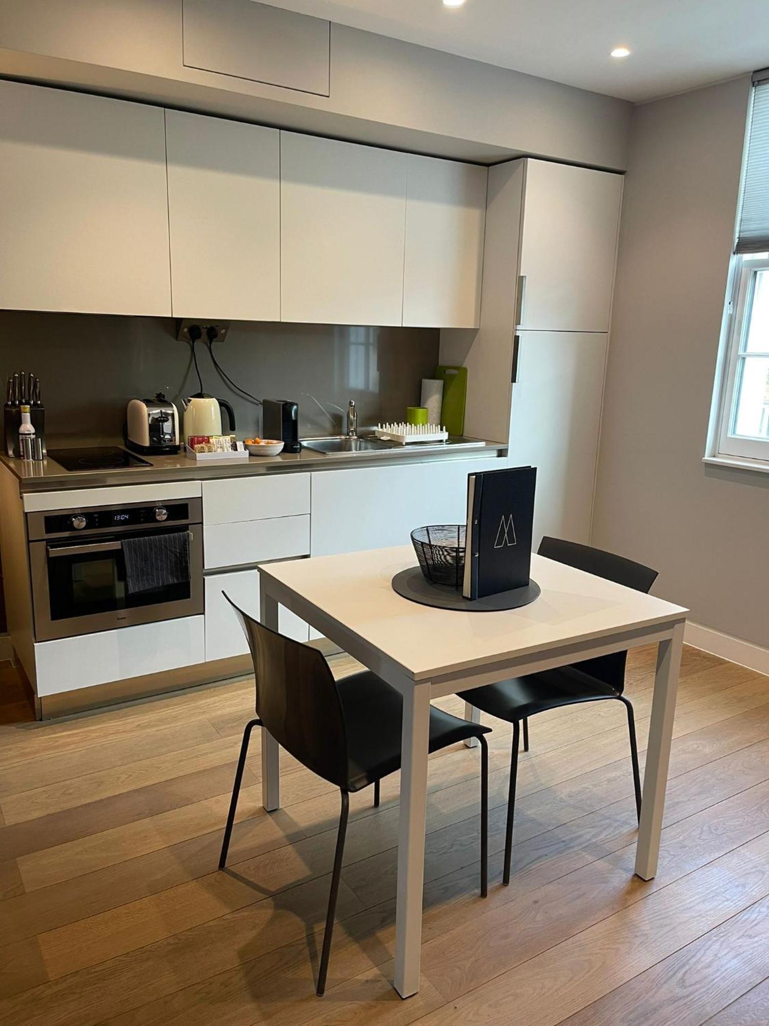 Apartment Mirabilis - Bayham Street