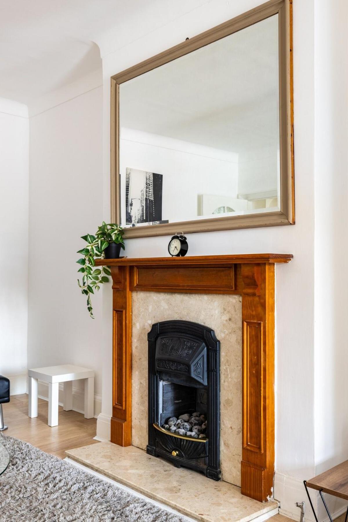 Apartment Flat Near Wembley, Self Check In, Garden *