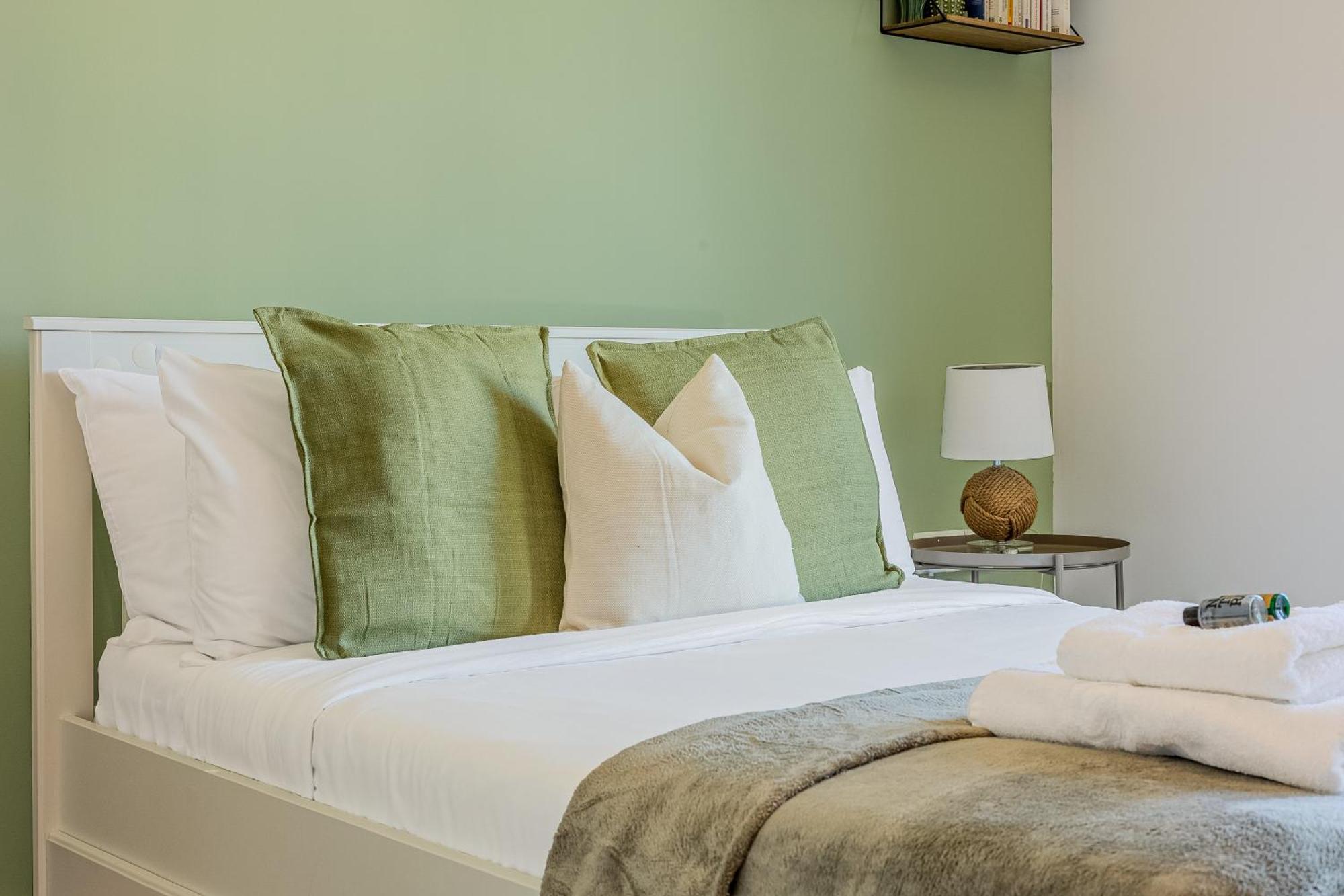 Apartment Charming Bright 2bed Deptford, Greenwich London