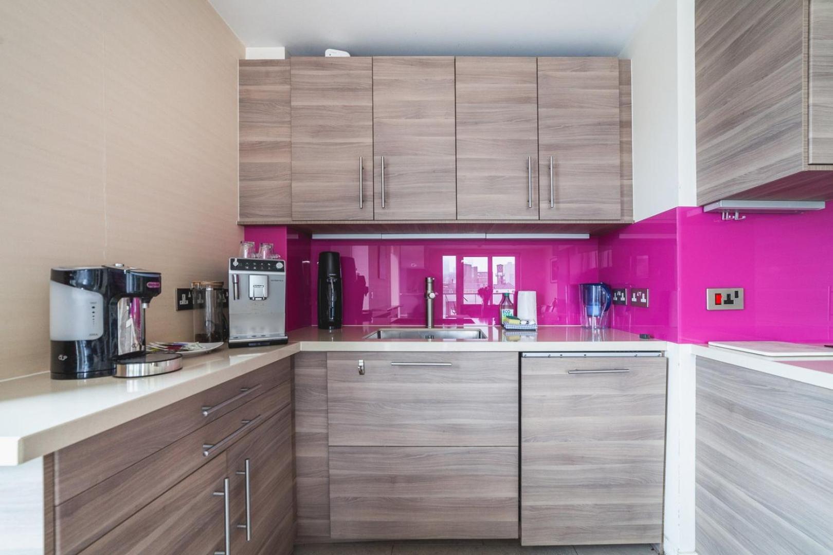 Apartment Cosy 2-bed Poplar Flat W/ Views