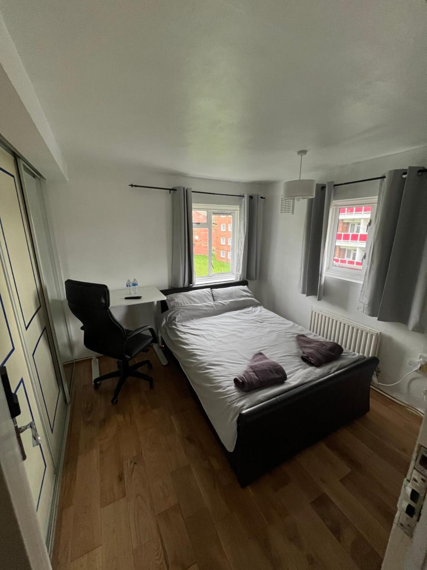 Royal Height - 3 Bed In Wembley Appartement Londen