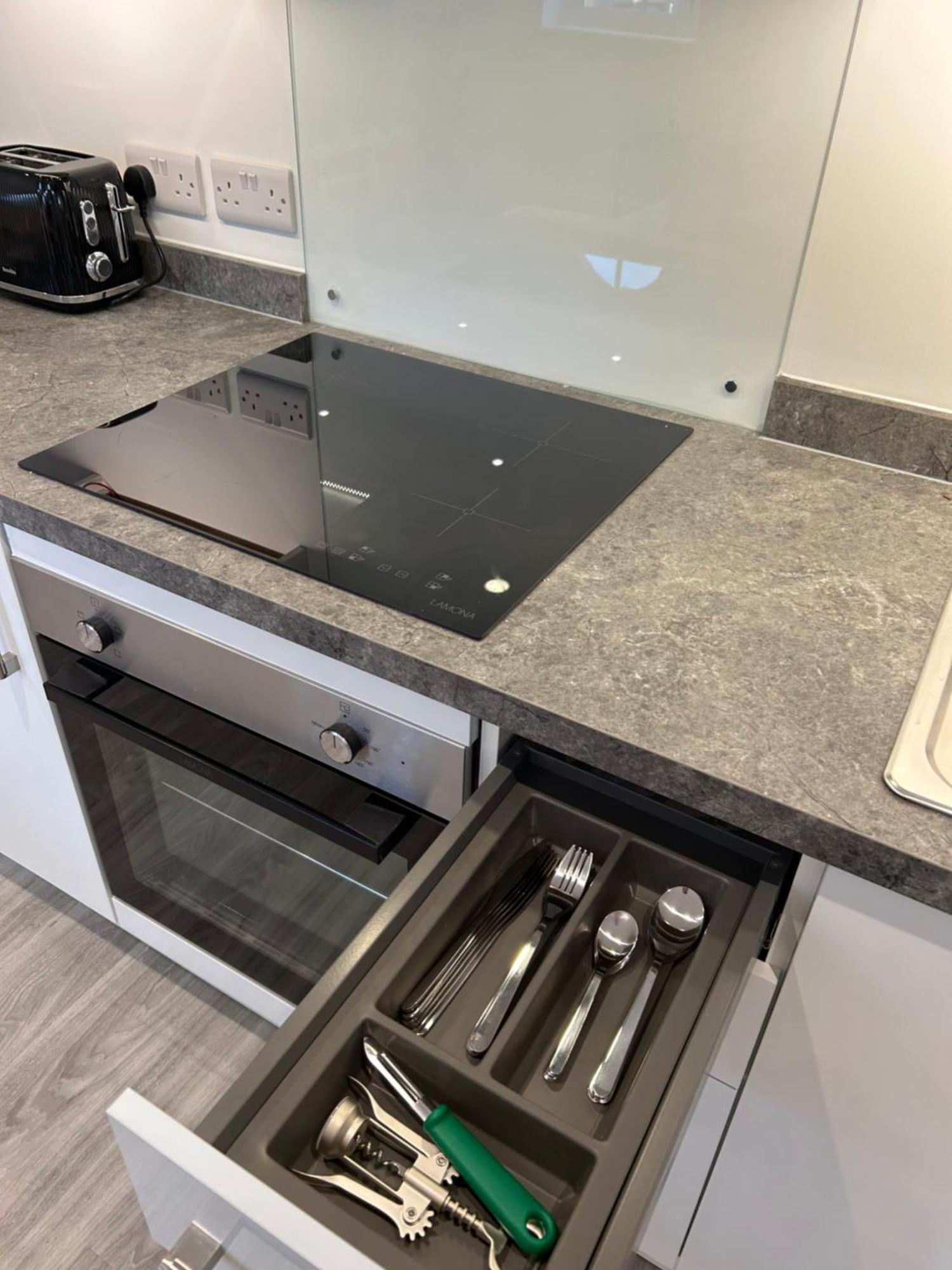 Prime Location Kensington Apartment London
