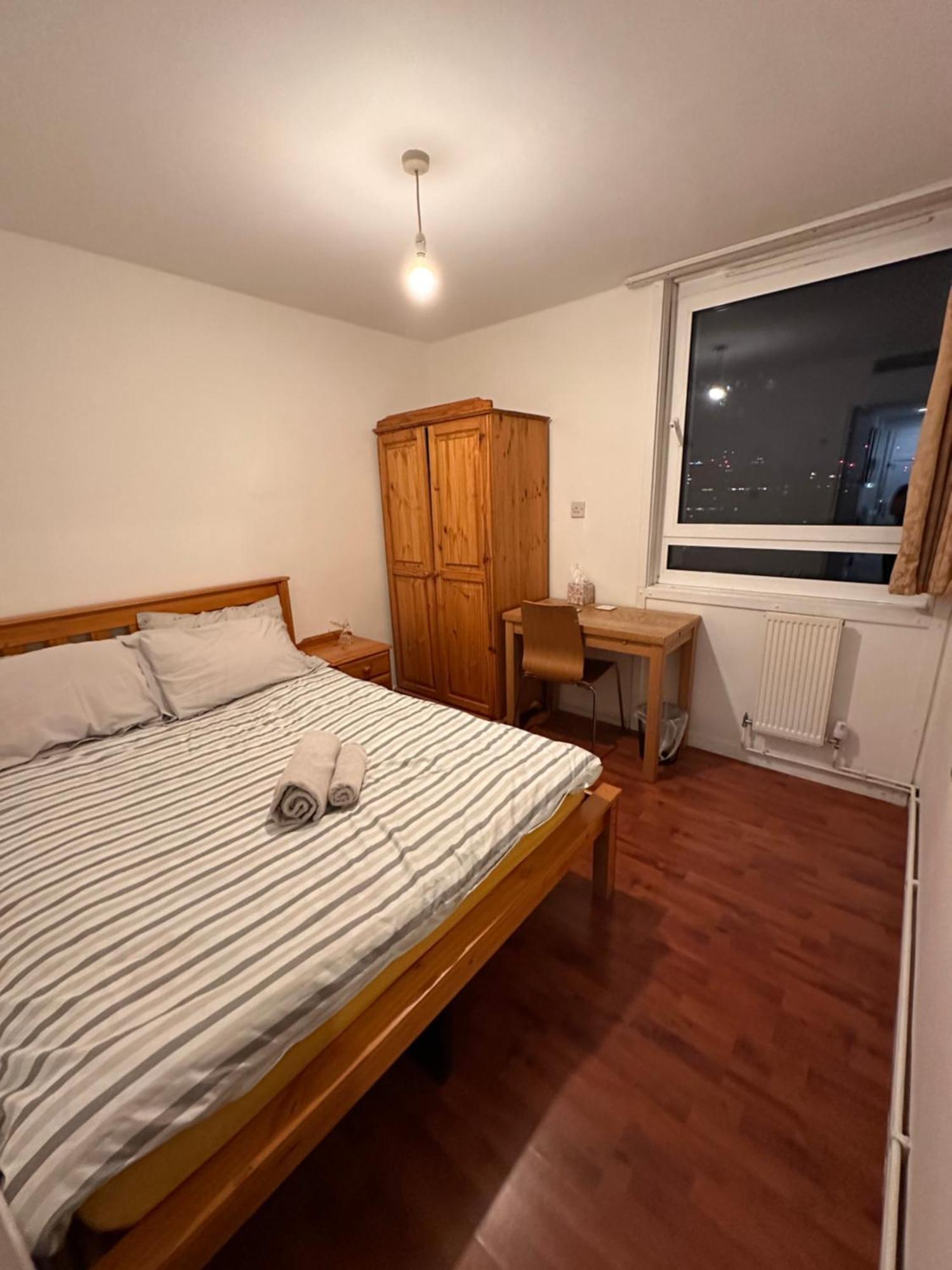 Elkington Point Bed & Breakfast London