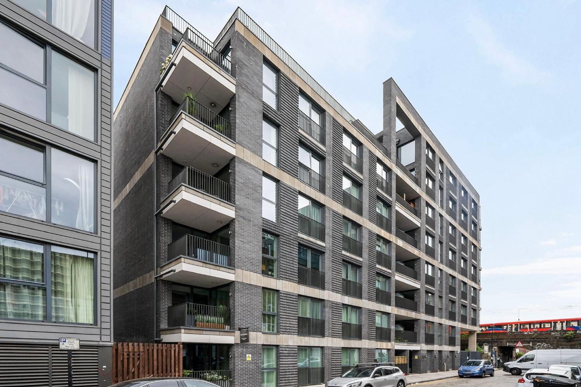 Impeccable Modern 2br Peachy London
