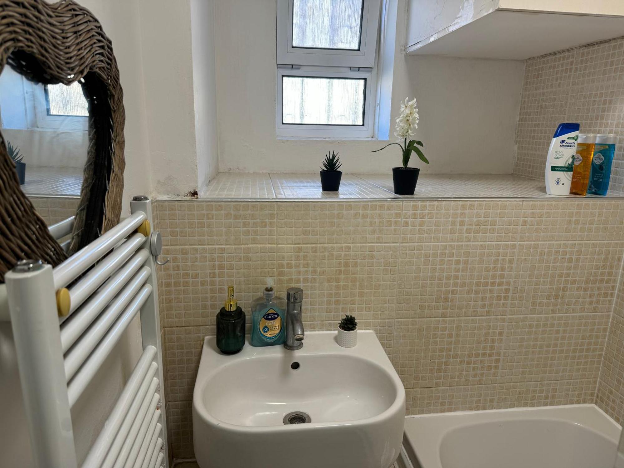 Lovely 1bedroom For 6ppl In Whitechapel, 1min Away To Dlr Station Appartement