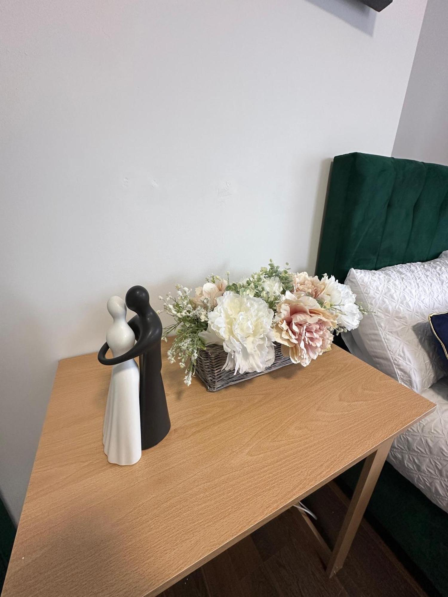 Lovely 1bedroom For 6ppl In Whitechapel, 1min Away To Dlr Station Appartement Londen
