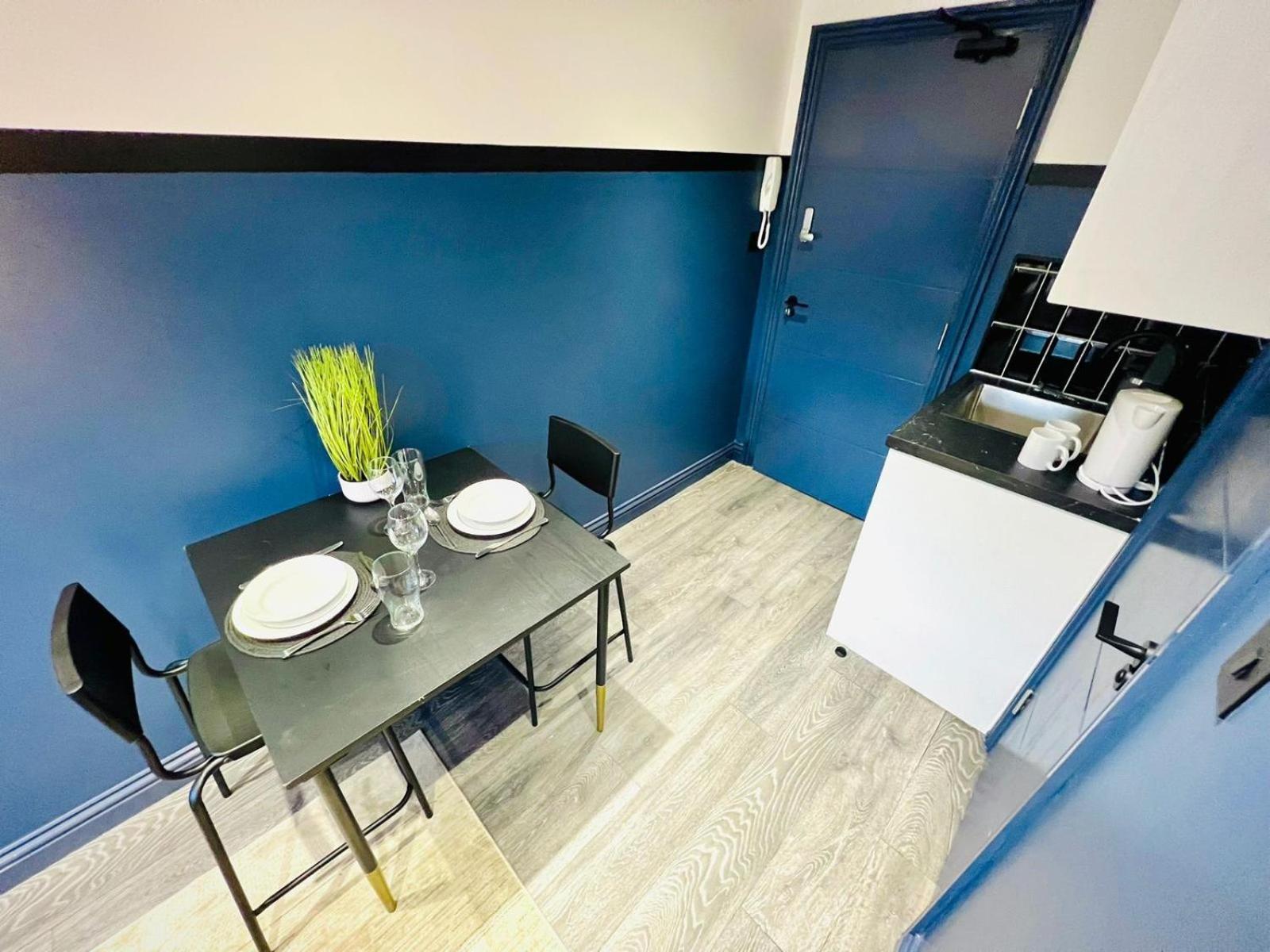 61 Studio, Ideal For Tourists High Recommend!!! Gasthuis *
