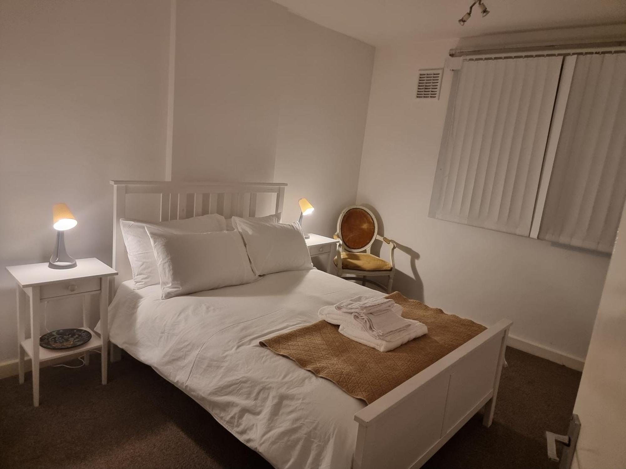 Conveniently Located Comfortable Close To Notting Hill