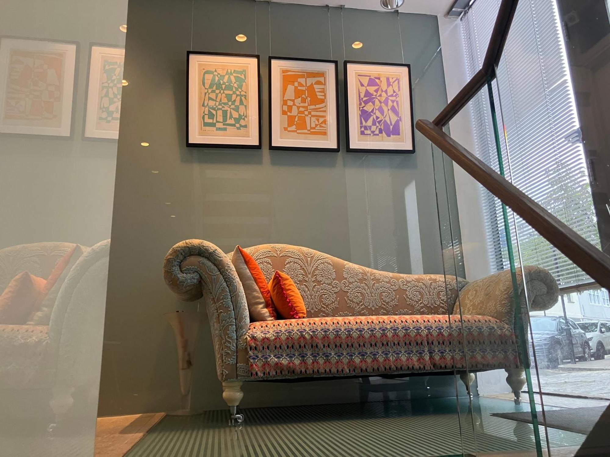 Modern Self-contained Ground And Basement Appartement Londen