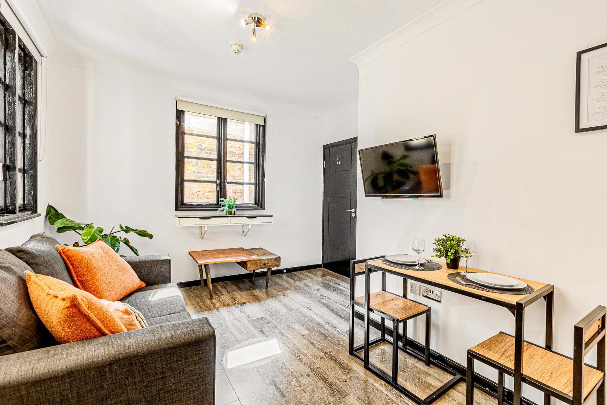 Langdon Apartments, Bouverie Place London