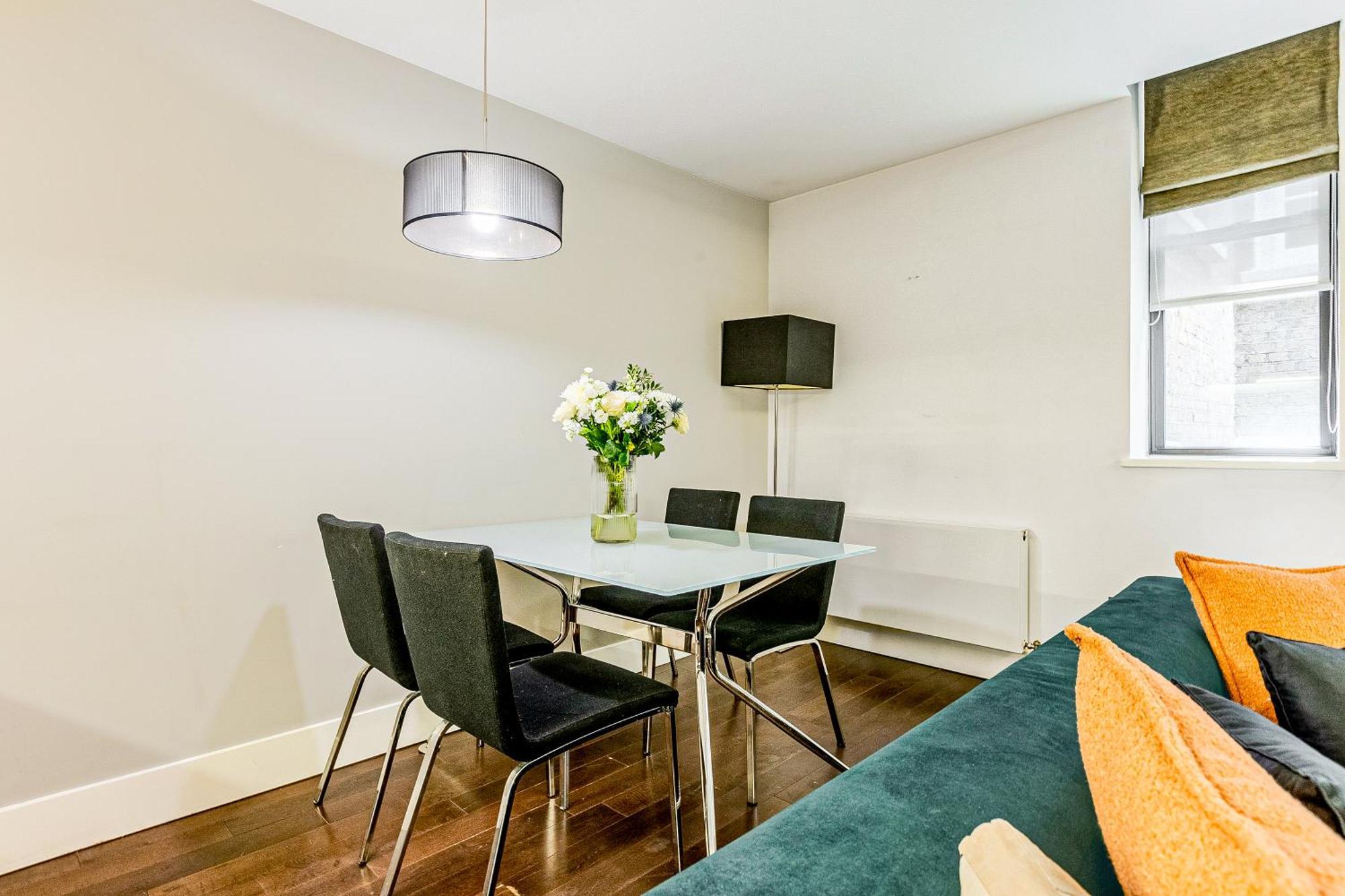 Modern & Stylish 1br Flat 2min Monument Station