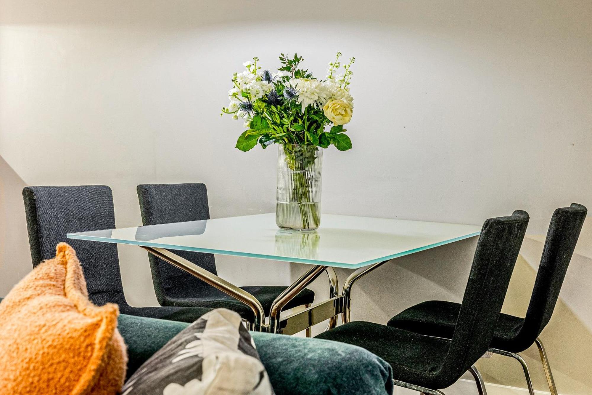 Apartment Modern & Stylish 1br Flat 2min Monument Station London