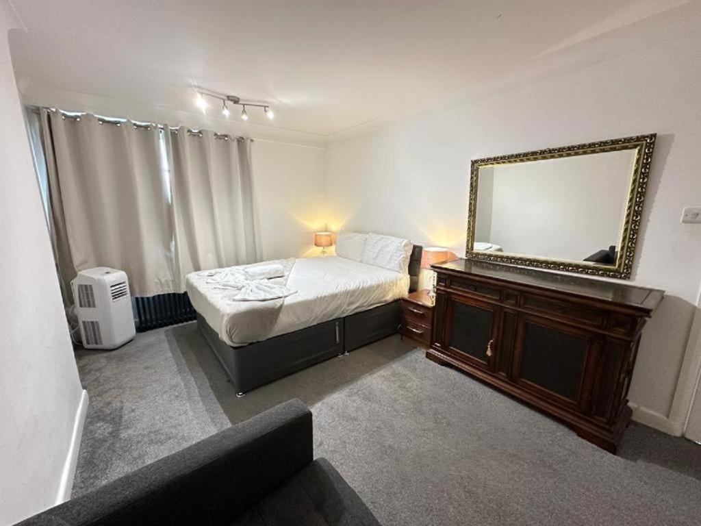 Beautiful Family Edgware Road Apartment