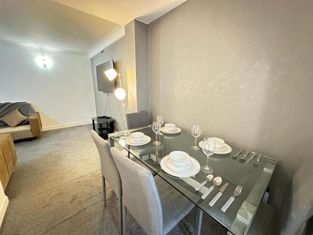 Beautiful Family Edgware Road * London