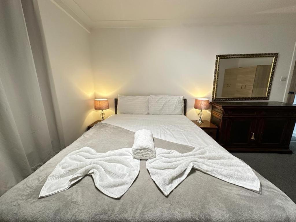 Beautiful Family Edgware Road * London