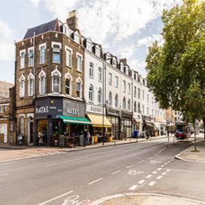 Clapham - 3 Bedroom Flat