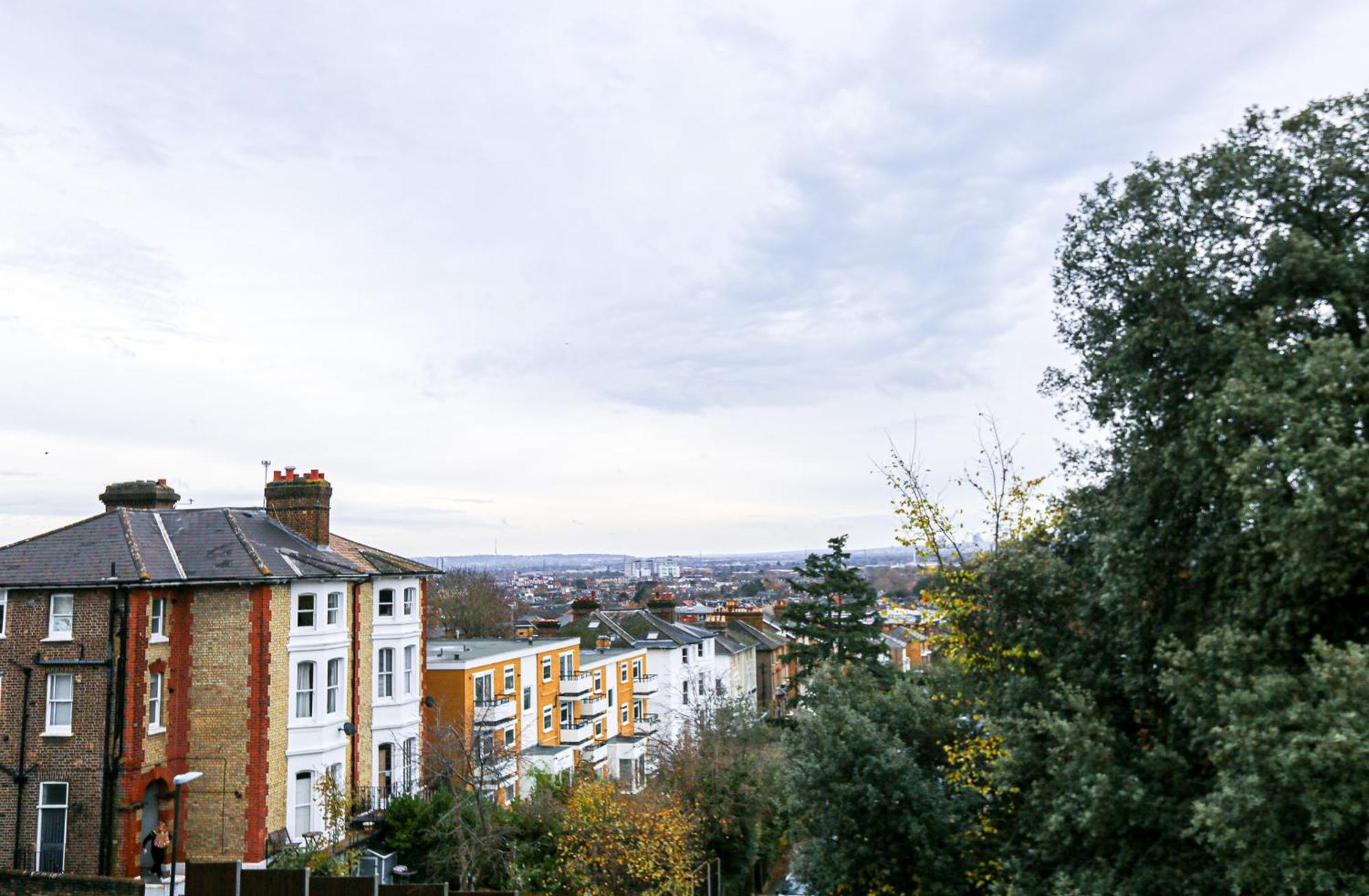 Neoteric Wimbledon Village Londen