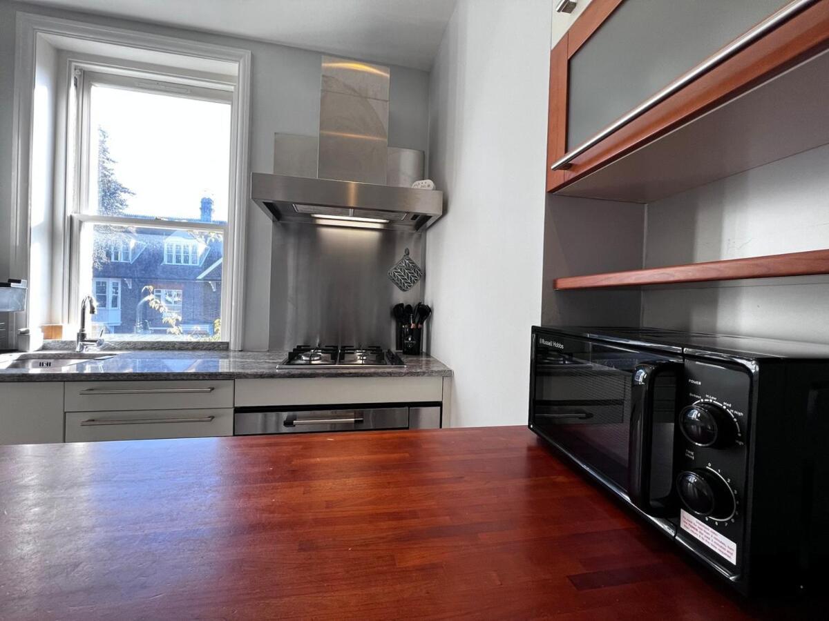 Exquisite 2beds, 2baths In Charming Camden Area - Belsize Park Apartment London