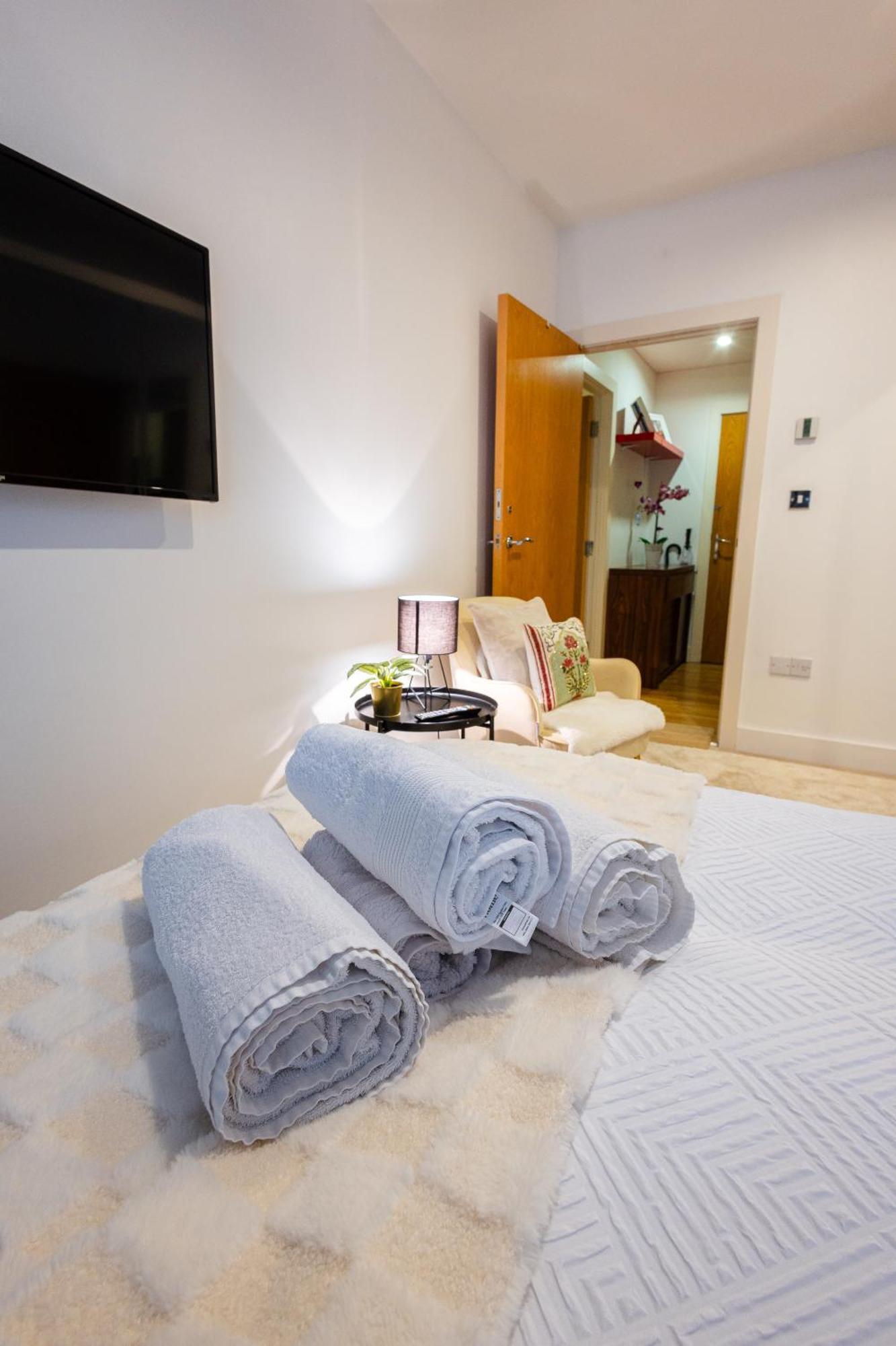 Lux To Eye Guest house
