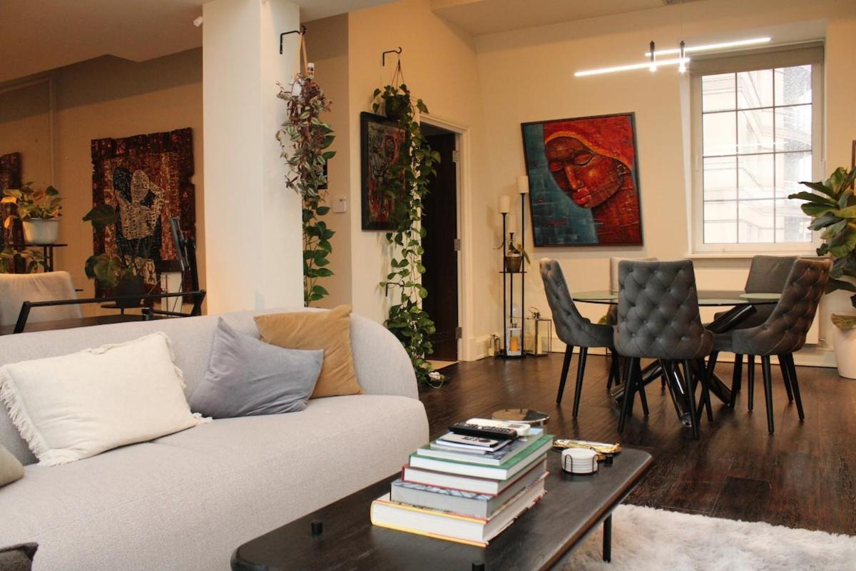 Penthouse With Garden In Chealsea * Londen