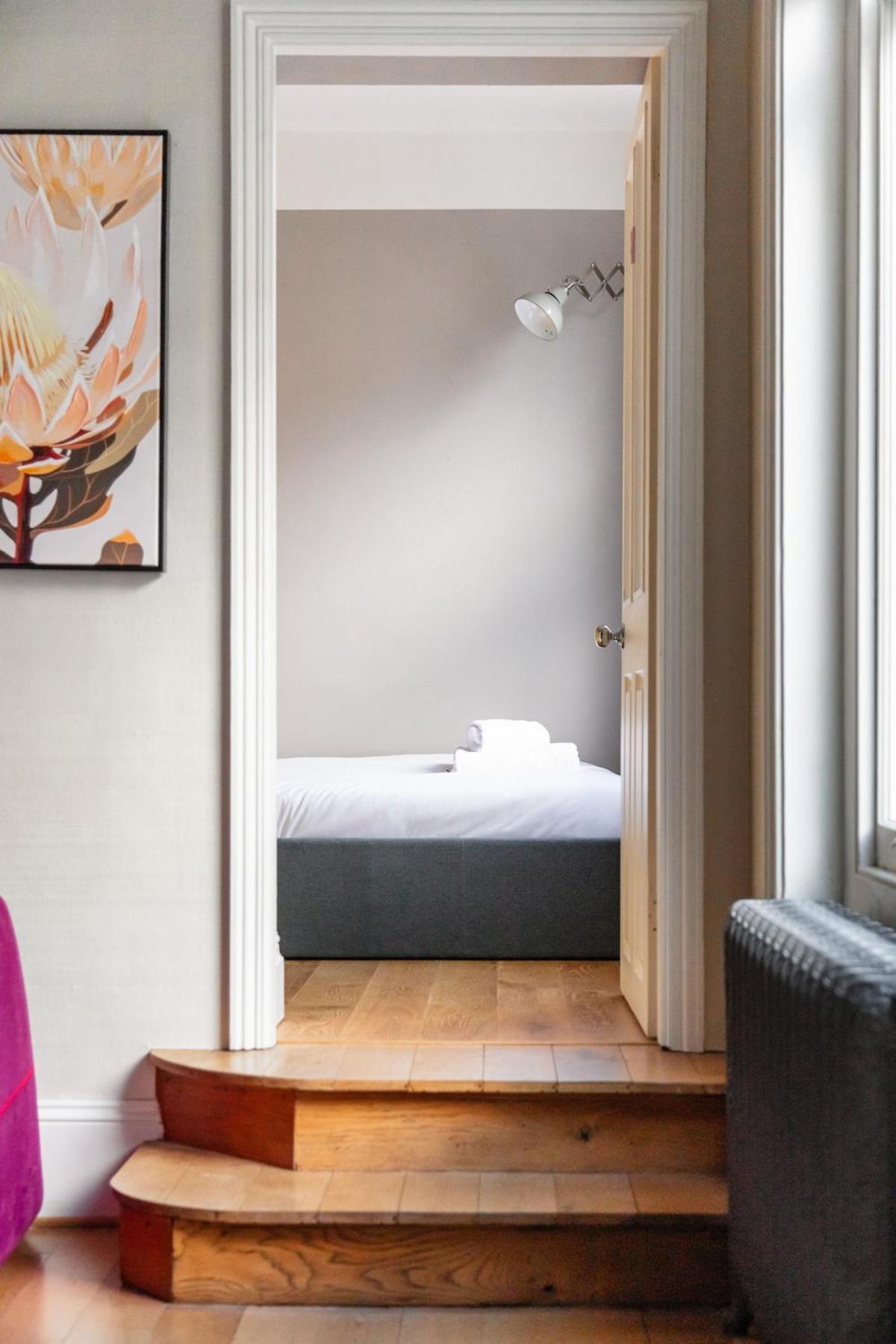 Apartment 3bed Design Gem In Kensington *
