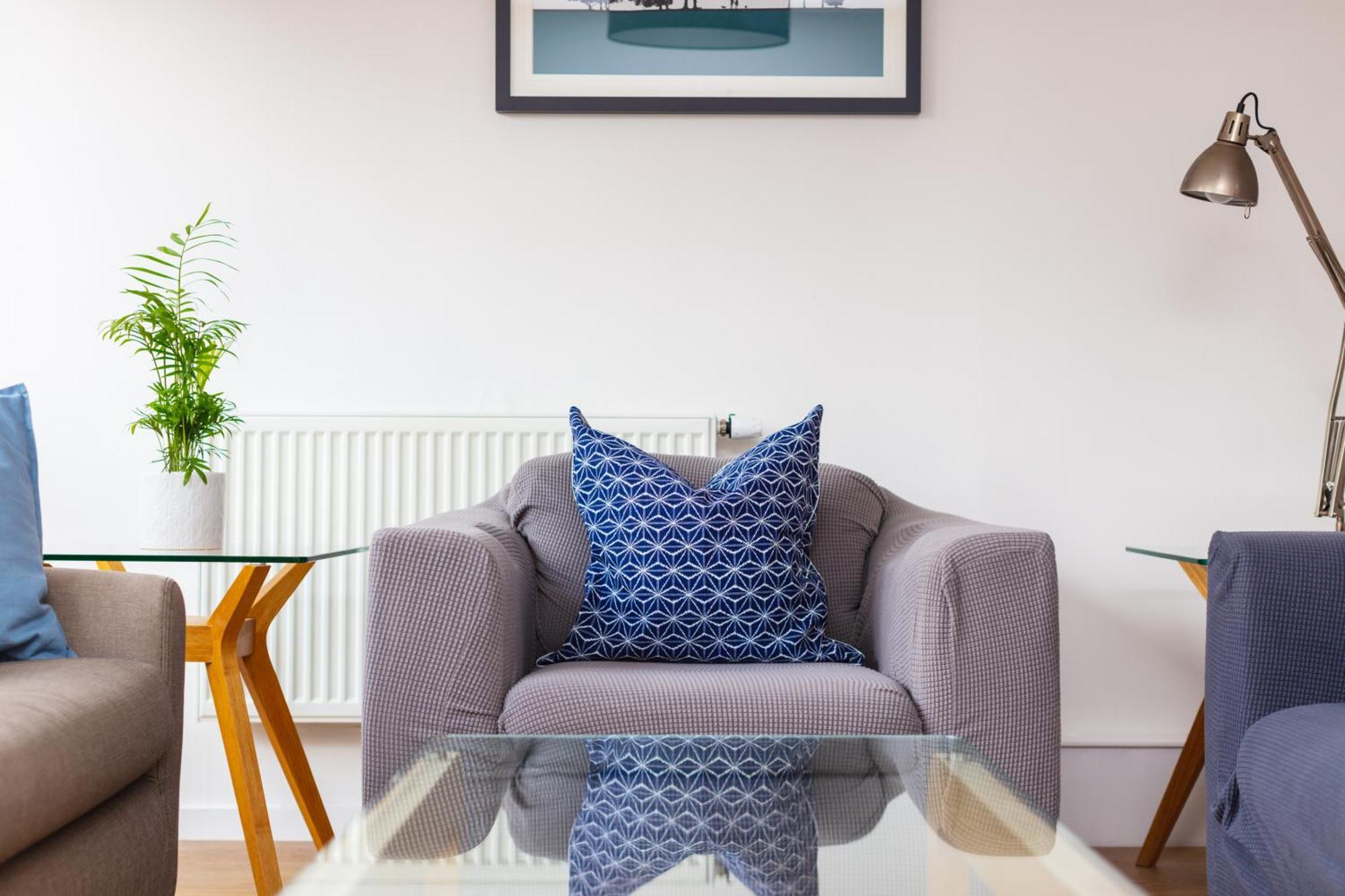 Spacious 3 Bedroom In Old Street * Londen