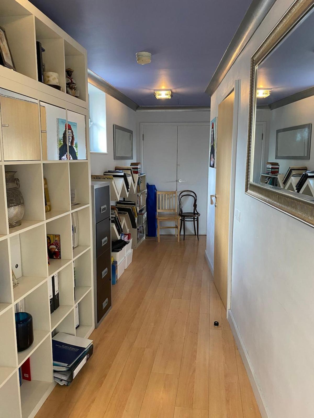 Apartamento 2 Bed Flat With Balcony - Zone 1 *