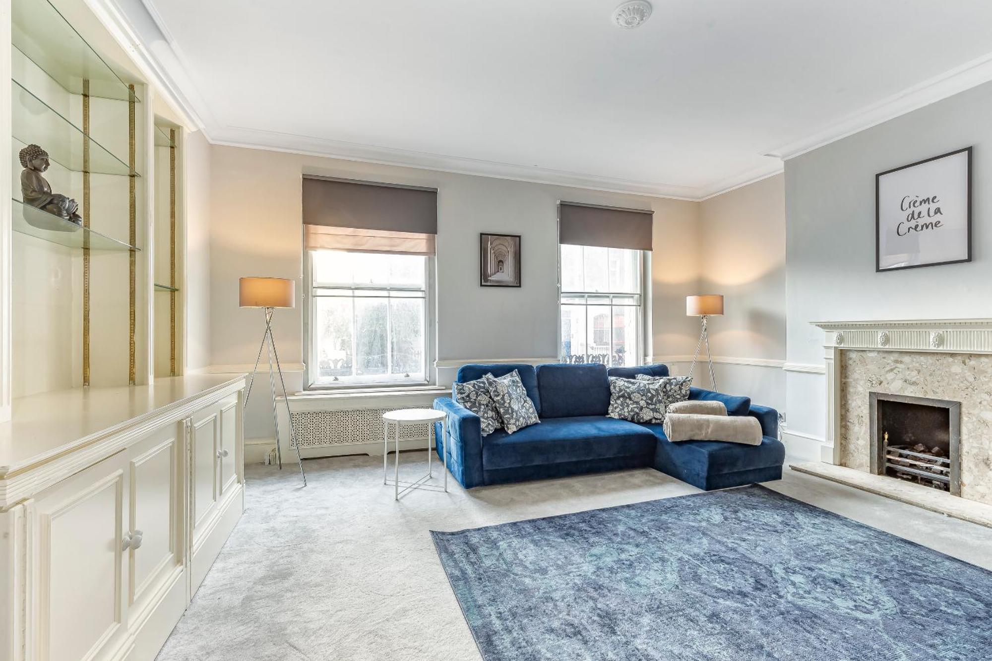 Charming 2 Bedroom In The Heart Of Chelsea Apartamento