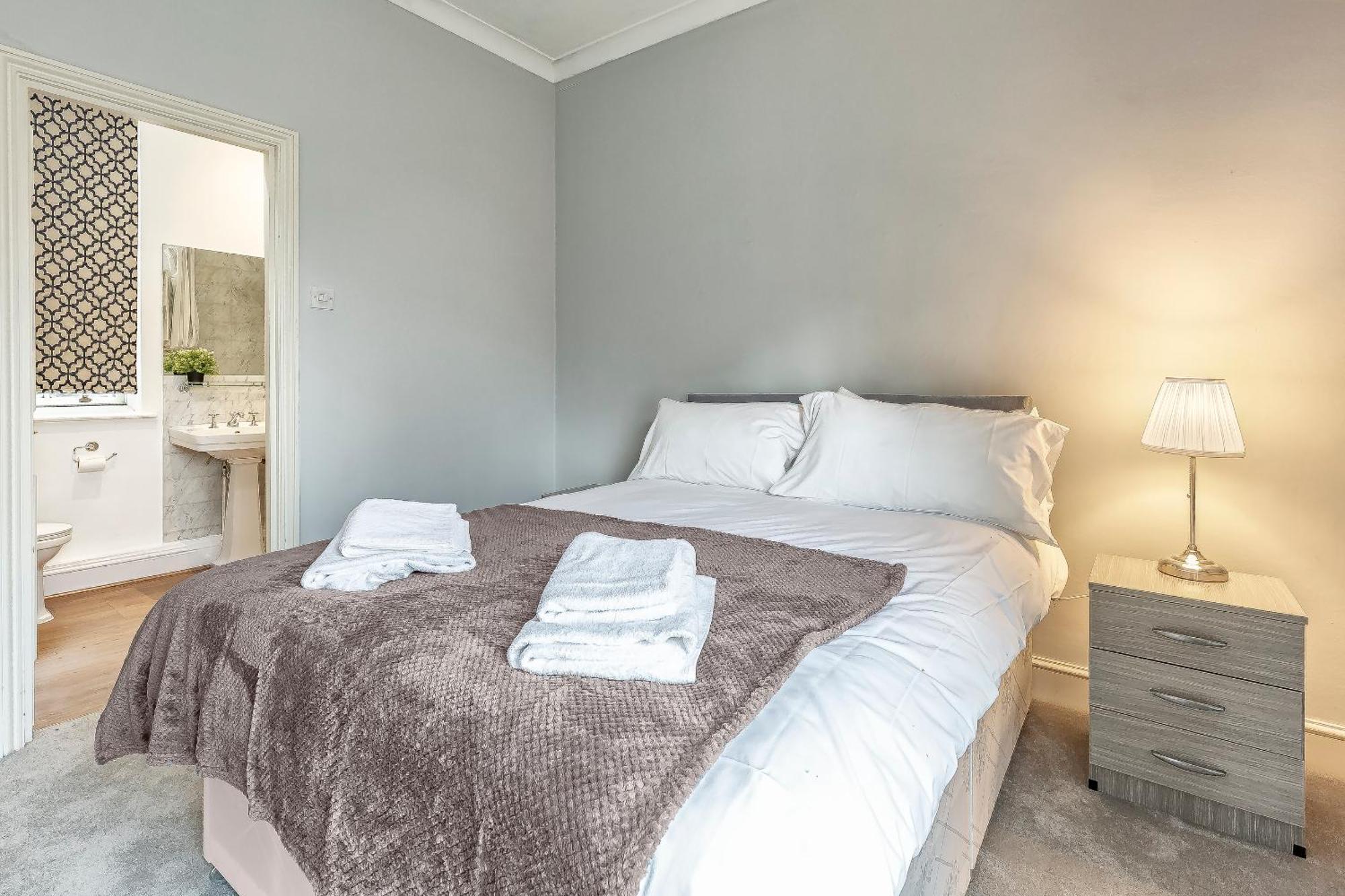 Charming 2 Bedroom In The Heart Of Chelsea * Londres