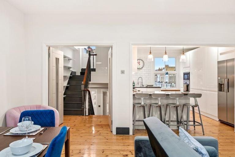 Stylish In Private Roof Terrace Apartment *