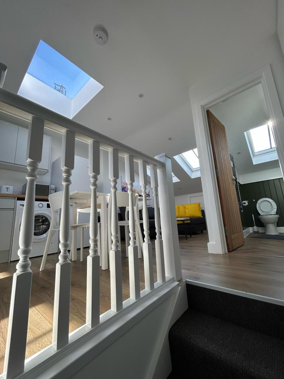 2 Bedroom Flat Pimlico Londen