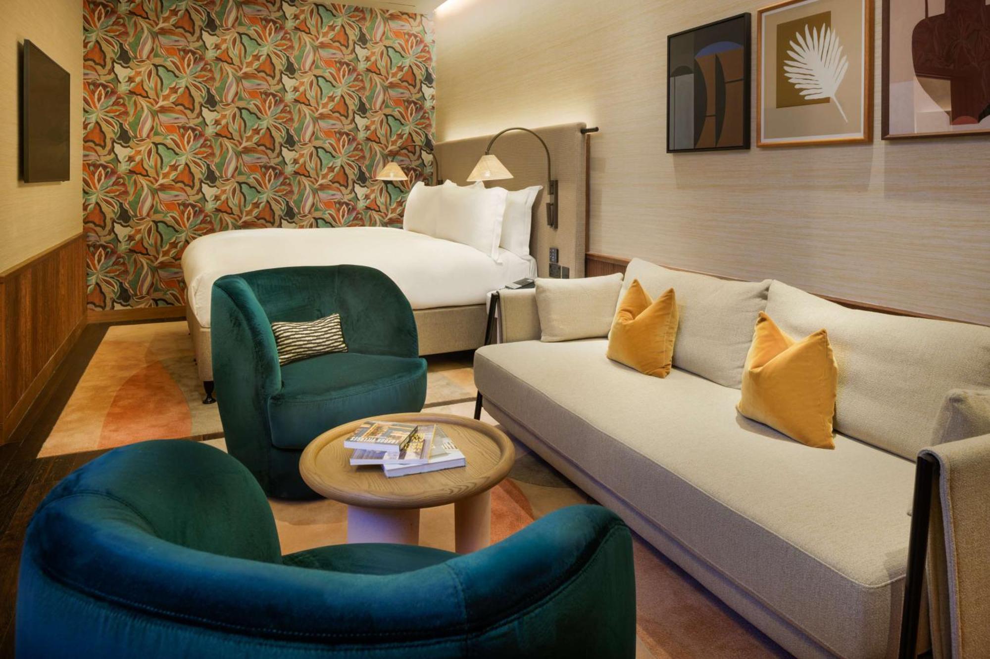 The Trafalgar St. James, Curio Collection By Hilton London