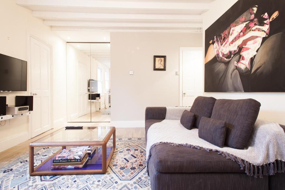 Charming Floor In Earls Court London