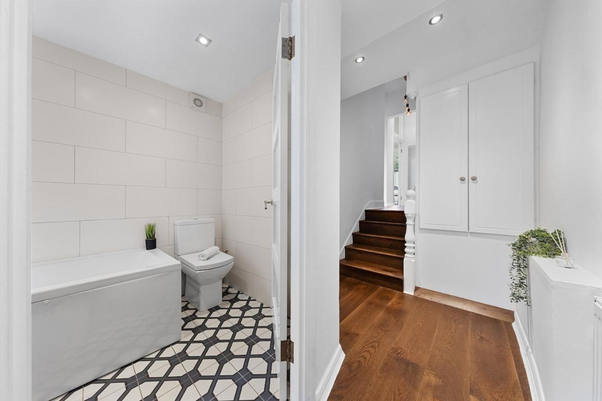2bed1bath Flat-muswell Hill N10 *