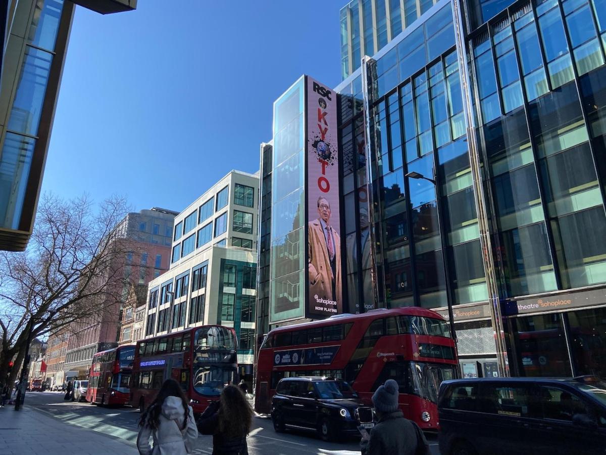 Lovely 2 Bed Flat In Soho! * Londen