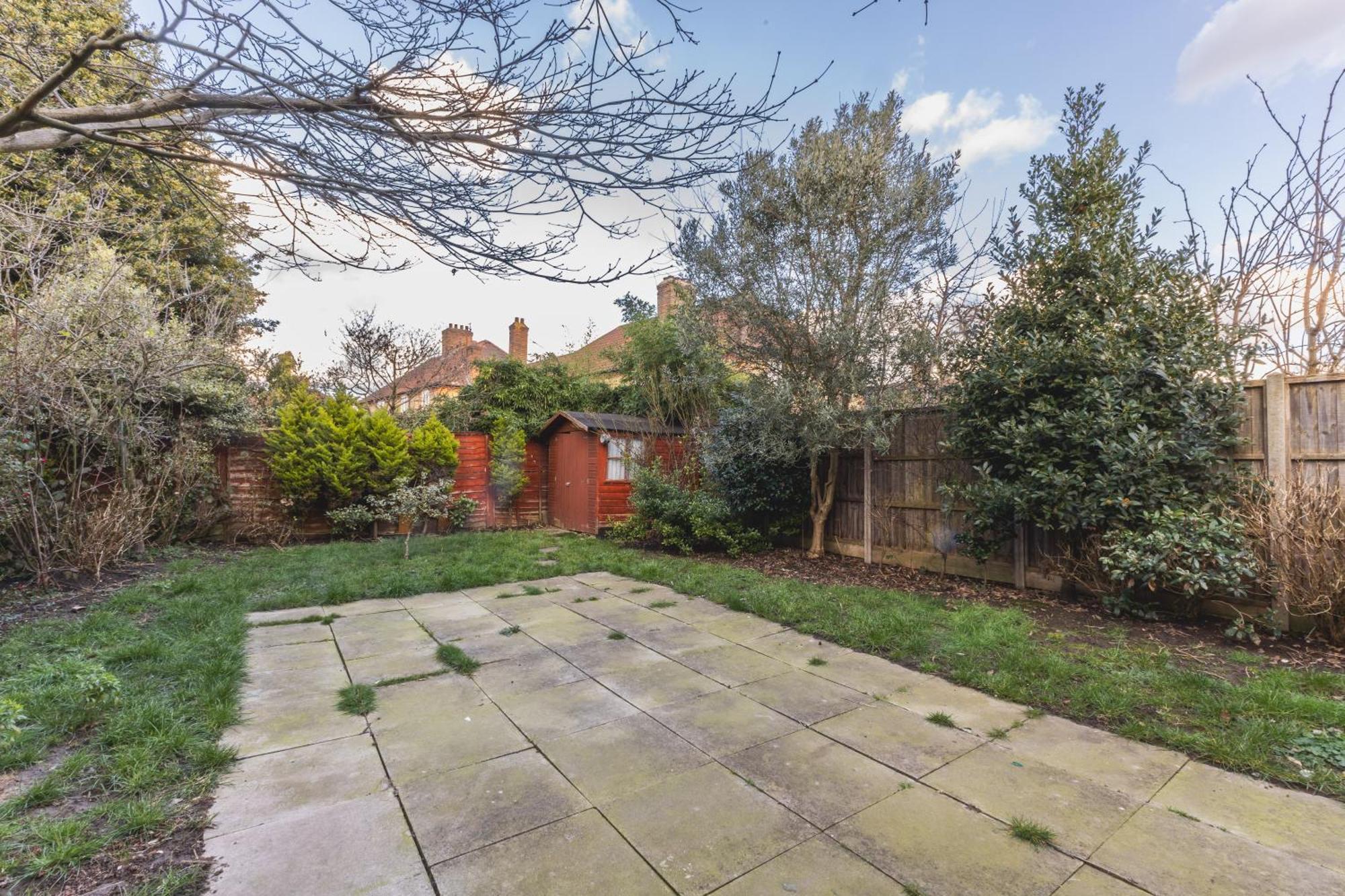 Upscale House In Acton East