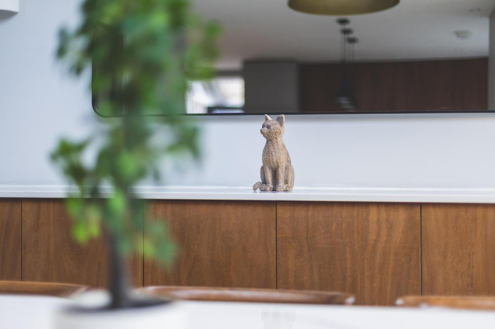 Upscale House In Acton East Apartment