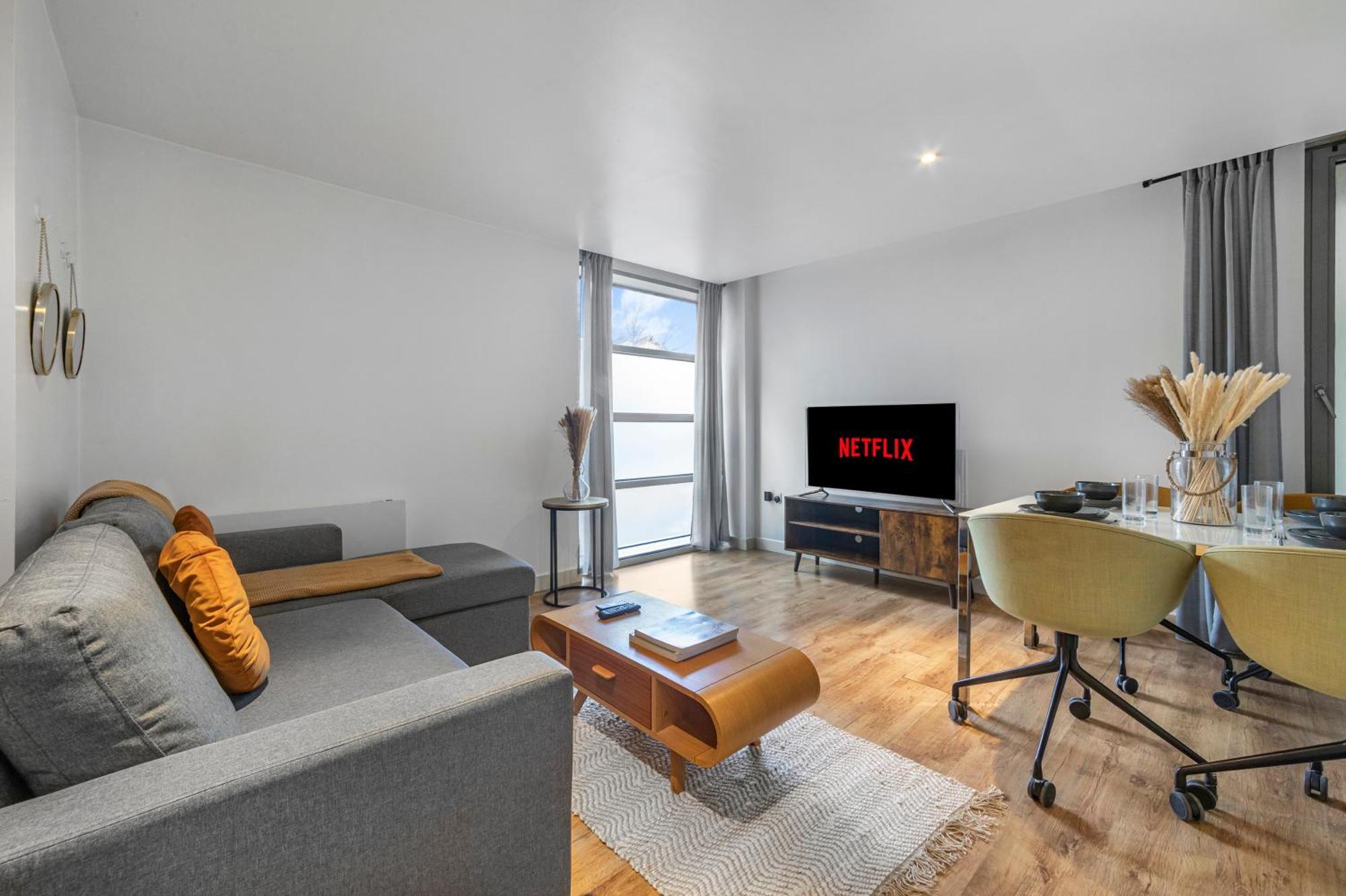London's Famous Brick Lane - 1 Bed Flat Sleeps 5 Apartment *