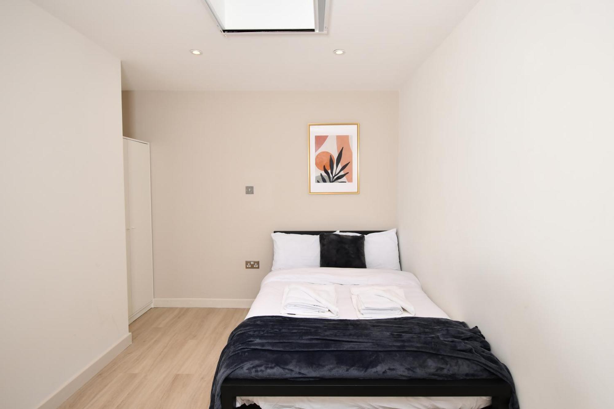 Gasthuis Morden Stratford 2 With Shared Bathroom Londen
